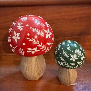 Festive Red and Green Mushroom Decor Set